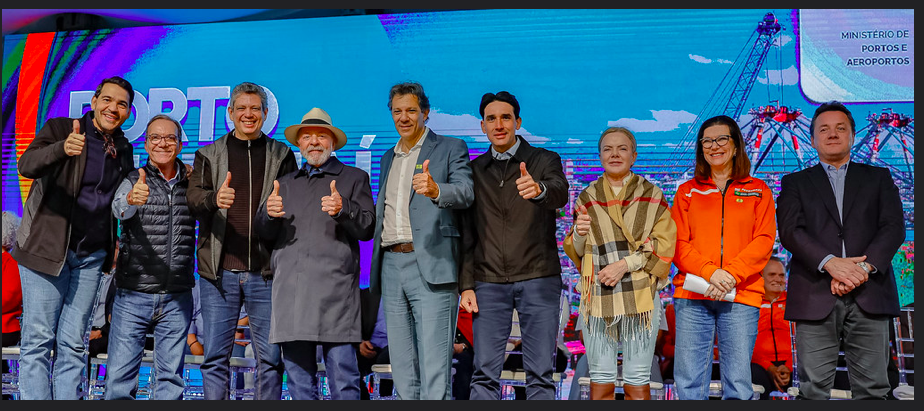 Porto de Santos e o Governo