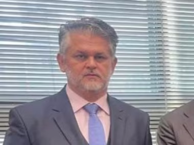 Home Office em Milão: o escândalo que o governador preferiu legalizar