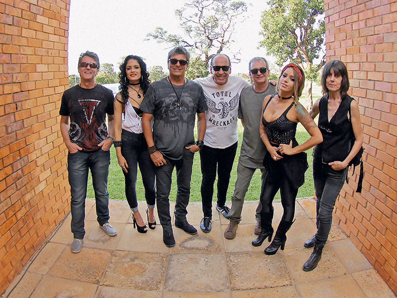 Sem banda, sem show e com contrato: a noite em que o golpe subiu ao palco do Ministério Público