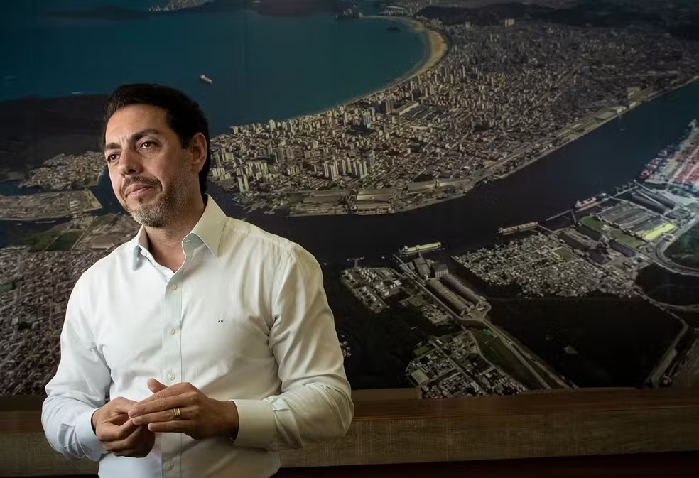 O silêncio de 30 meses: afinal, o que aconteceu com as denúncias do senador contra Anderson Pomini?
